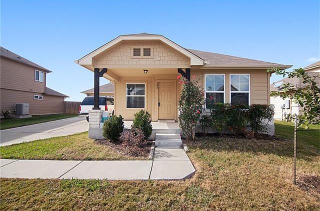 1st image of 206 McCoy Ln