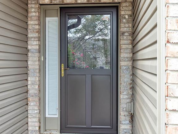 Covered Porch area