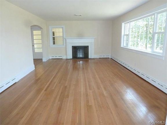 3rd image of 3925 Lynaire Dr