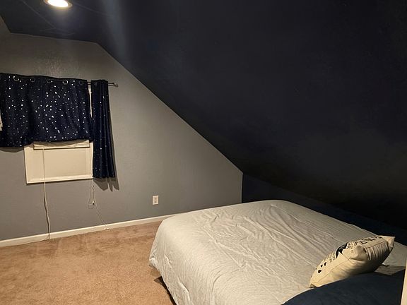 3rd image of 810 Marvin Ave