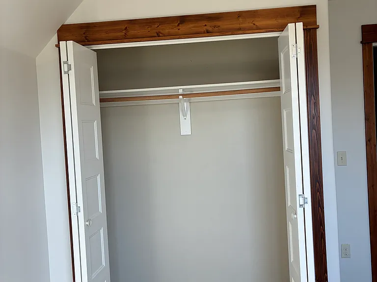 881 Hanson St #ROOM FOR RENT — Photo 5