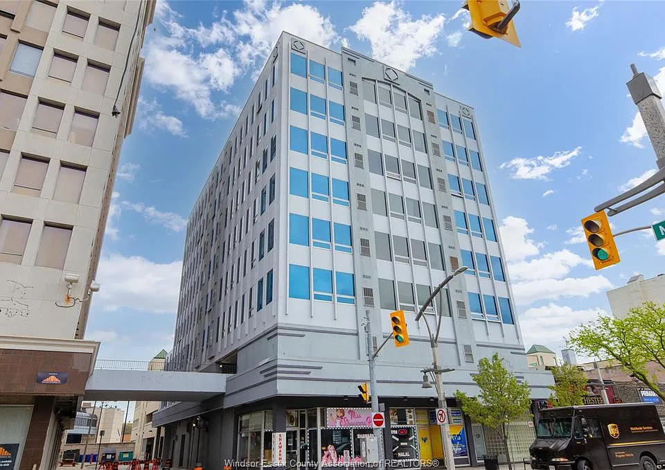 540 Ouellette Ave #5B