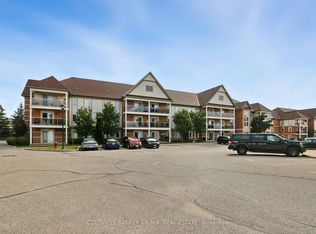124 Aspen Springs Dr #310, Clarington, ON L1C 0G8
