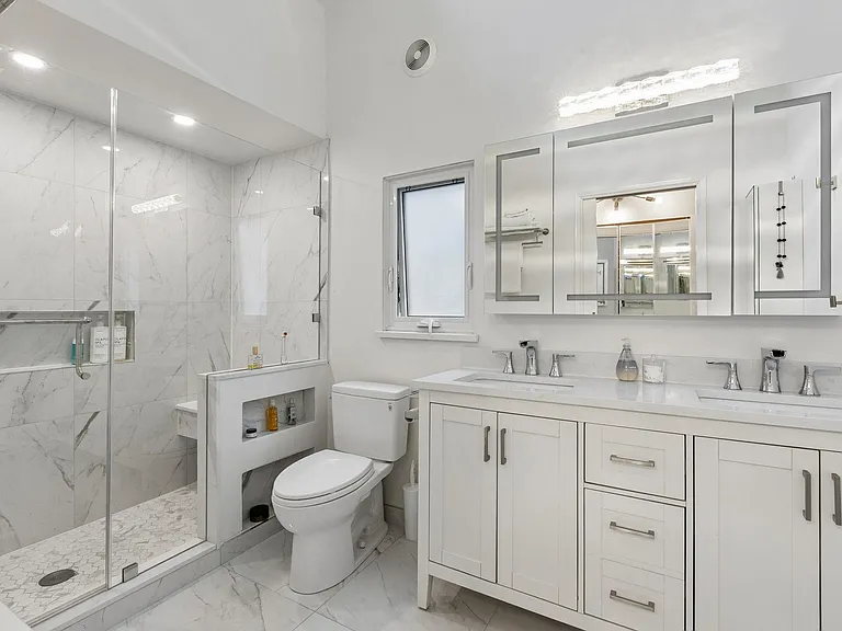 5620 Larson Pl — Photo 27