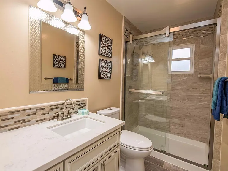 707 Louisa Dr — Photo 4