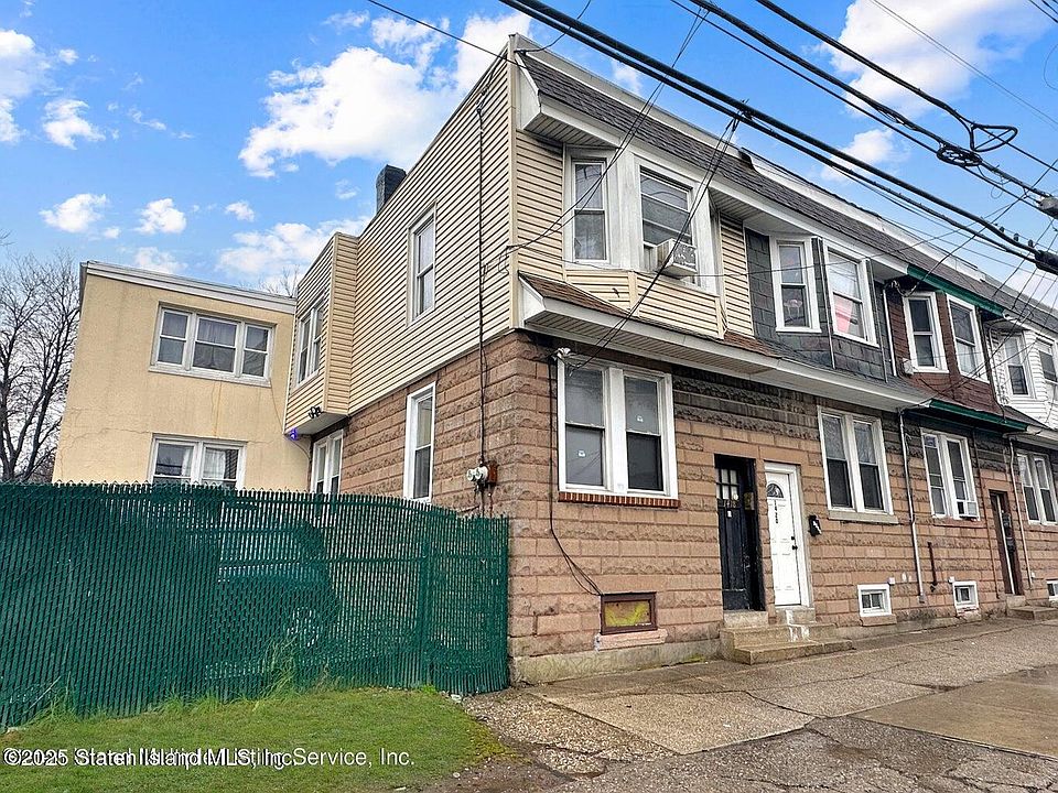 2nd image of 1418 Castleton Ave