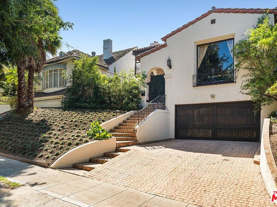 1st image of 467 S Beverwil Dr