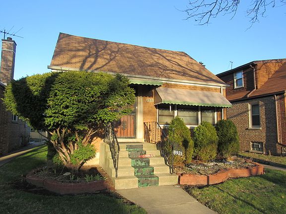 2nd image of 8921 S Jeffery Blvd