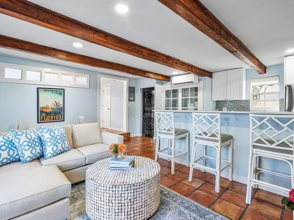 50 NE 3rd St, Delray Beach, FL 33444