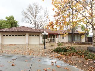 240 La Varona Pl, Escondido, CA 92025