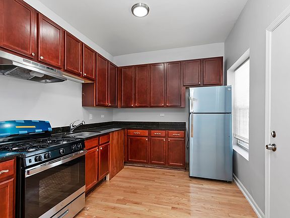 2nd image of 5201 S Calumet Ave #3D
