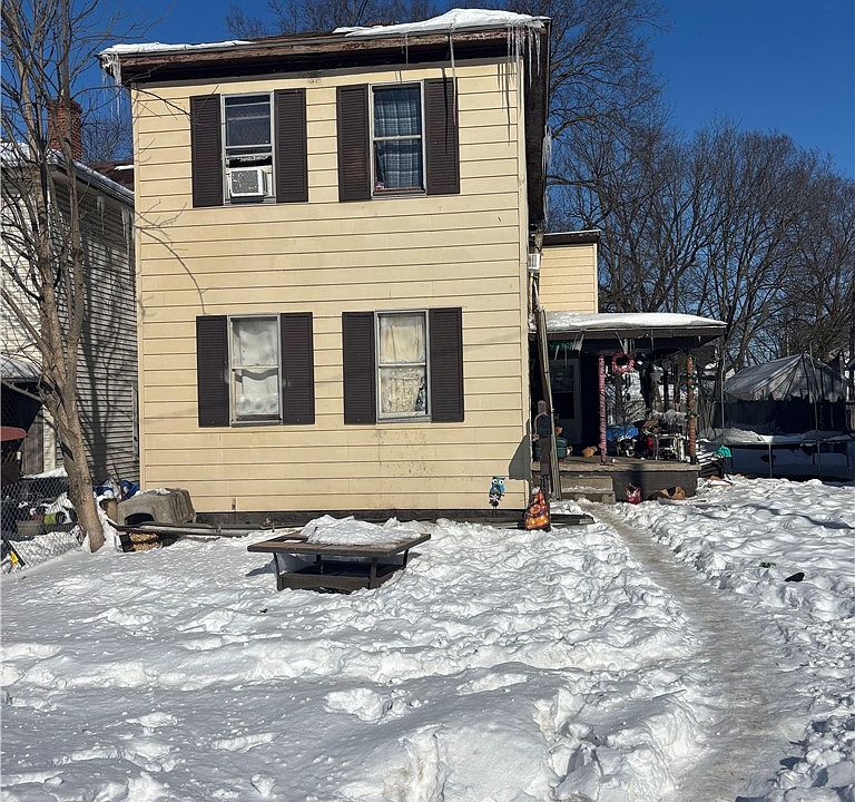 1st image of 1828 W Washington St