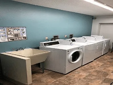 Caritas Plaza — Photo 10