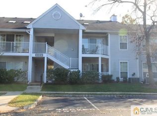 33 Caitlin Ct #81, Franklin Park, NJ 08823