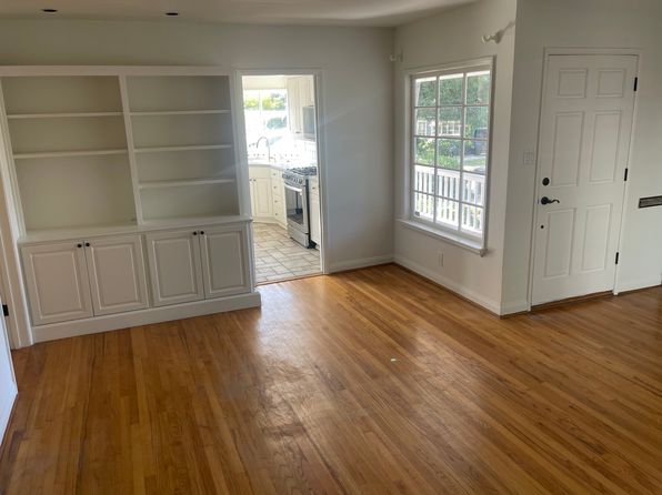 616 Calle Palo Colorado