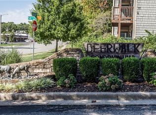 12027 W 58th Pl APT F, Shawnee, KS 66216