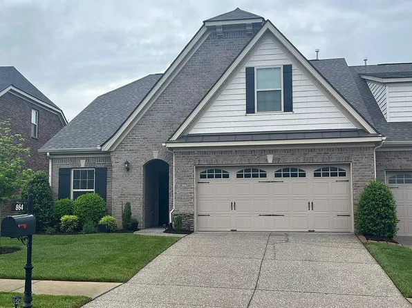 864 Meadowcrest Way, Lebanon, TN 37090