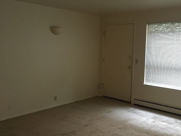 3rd image of 10519 24th Ave NE