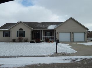 308 25th Ave NE, Jamestown, ND 58401