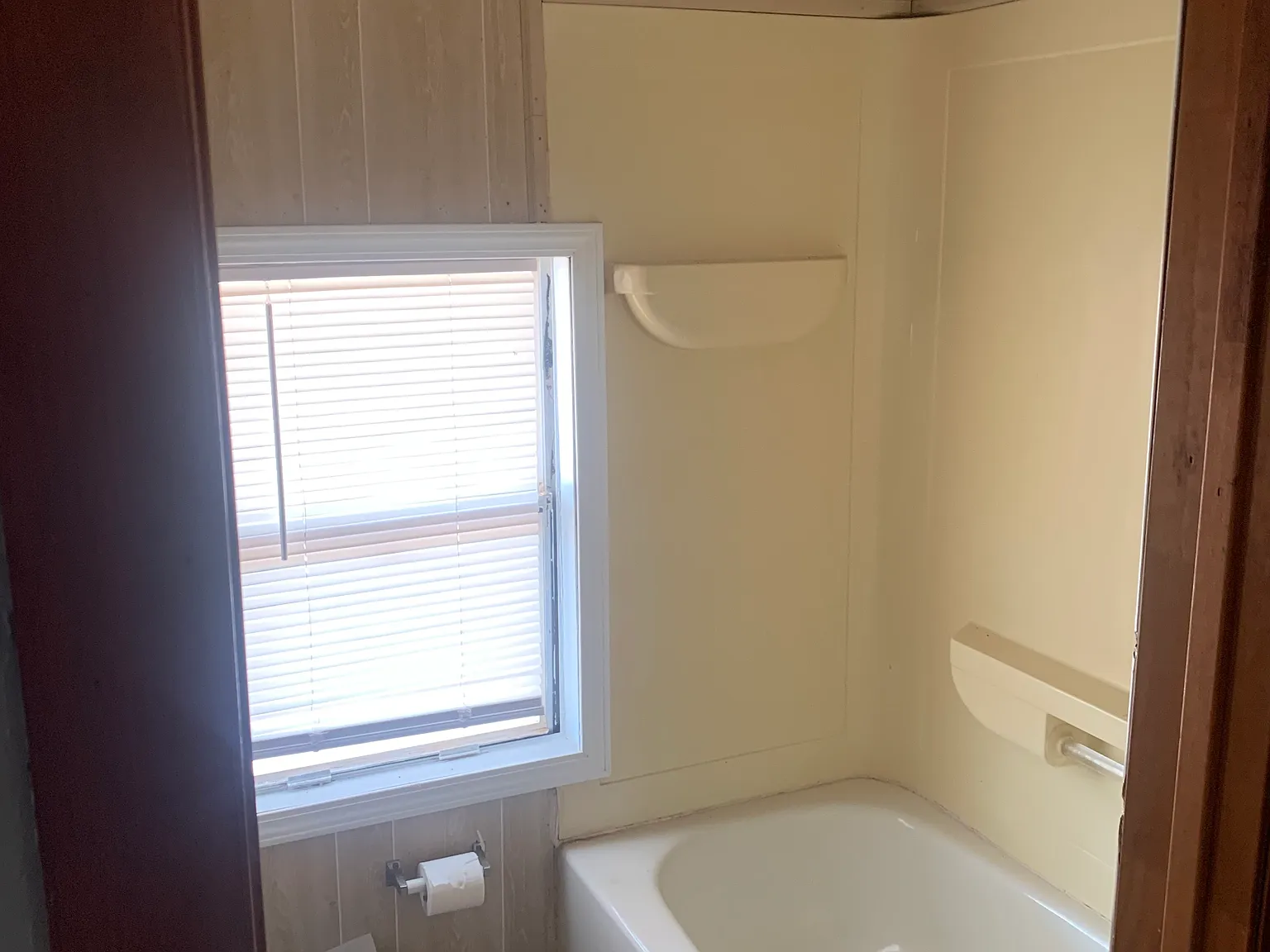 2 bed, 1100 sqft, $850 — Photo 3