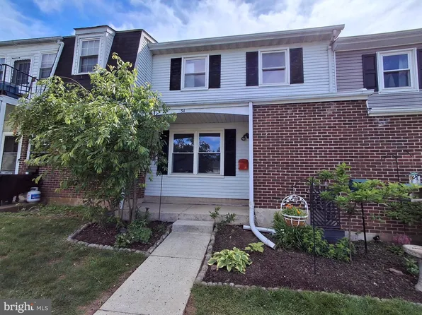 54 Reliance Ct, Telford, PA 18969