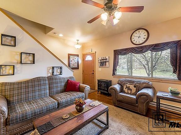 2nd image of 2356 Abbey Ct