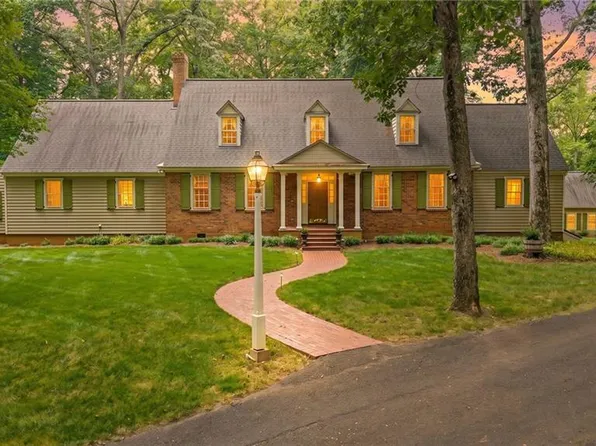 5400 Dartmoor St, Winston Salem, NC 27106