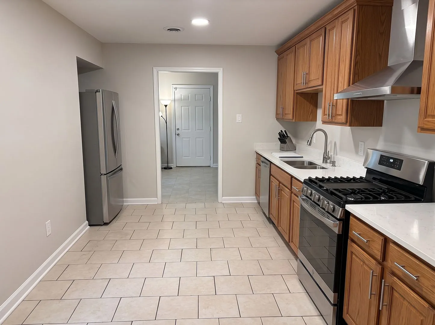 Newly Renovated 3-Bedroom Home In Memphis - Vouchers Accepted!! — Photo 2