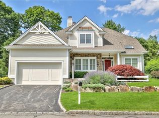 10 Birdsall Farm Dr, Armonk, NY 10504