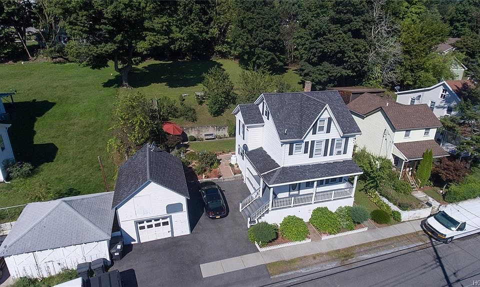1st image of 74 1st St