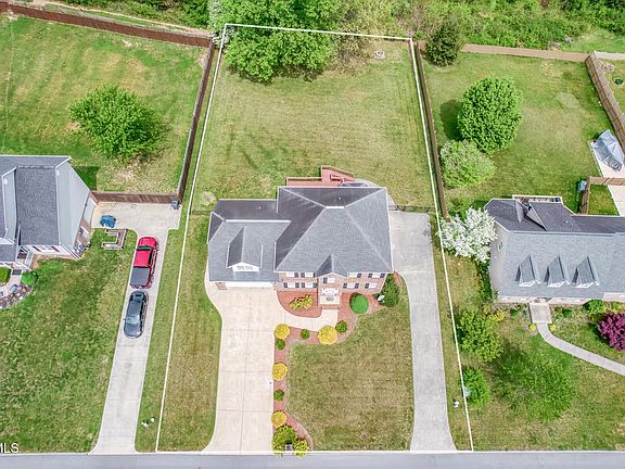 4th image of 264 Southridge Dr