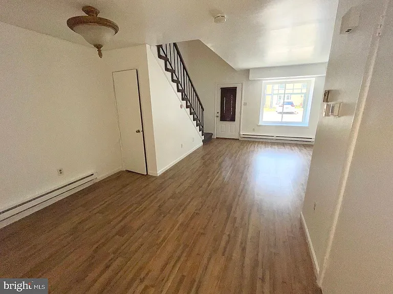 1 Dover Ct — Photo 3