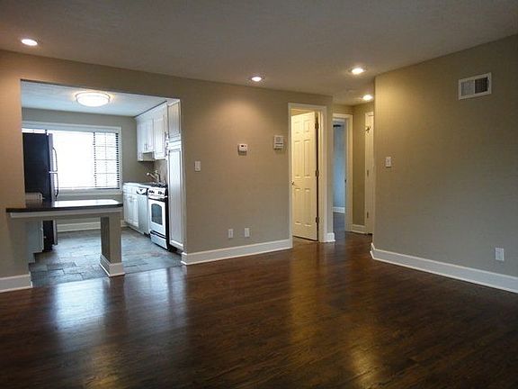 2nd image of 4537 Holly St APT 3