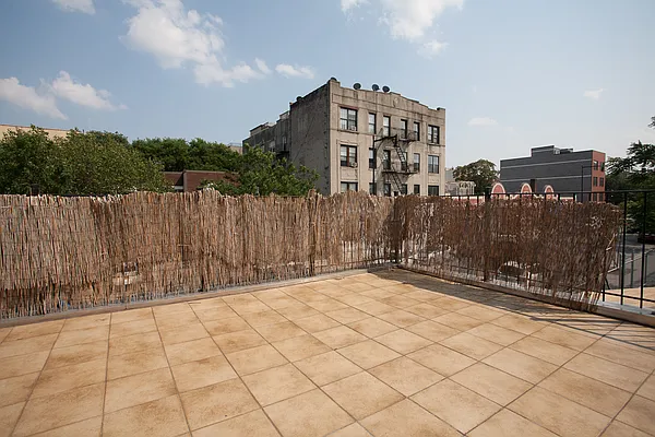 Rented by MySpaceNYC | media 1