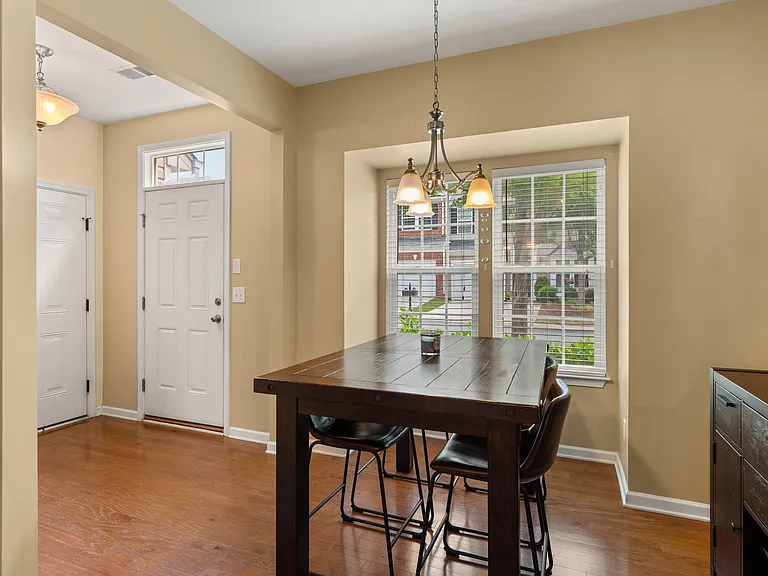 418 Cedar Pines Dr — Photo 6