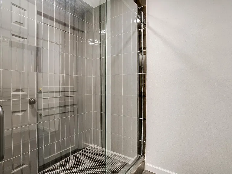 4107 Shamrock Dr — Photo 29