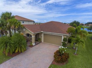 830 Bent Creek Dr, Fort Pierce, FL 34947