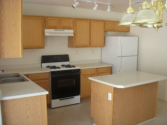 2nd image of 2652 Early Vista St