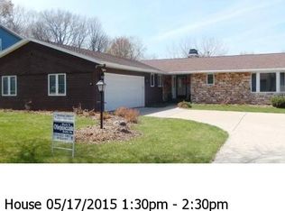 912 Amberly Trl, Green Bay, WI 54311