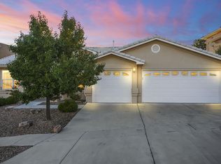 9825 Chantilly Rd NW, Albuquerque, NM 87114