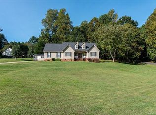 2153 Cardinal Loop, Stanley, NC 28164