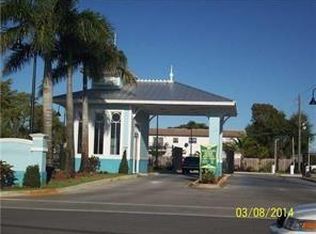 5317 NW 18th St APT 1B, Lauderhill, FL 33313