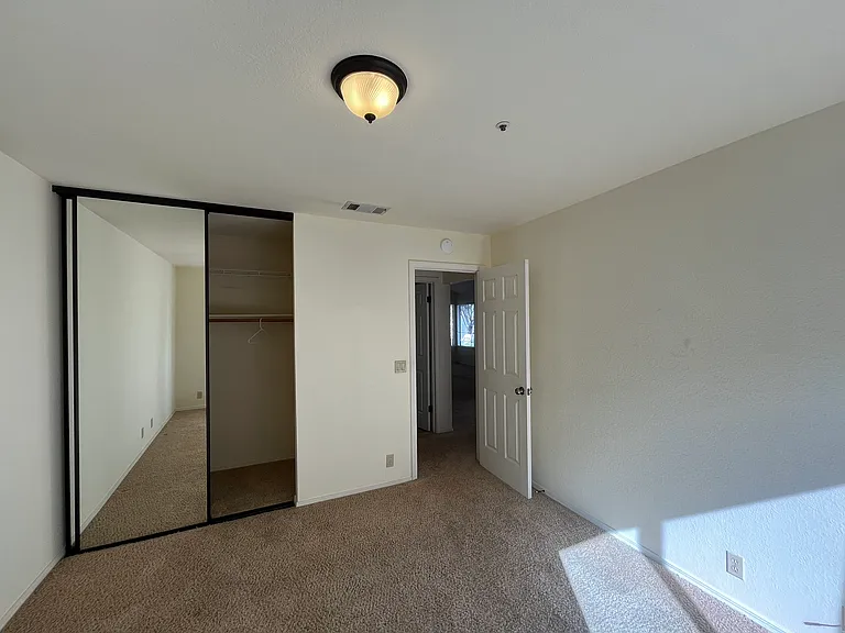 989 Bluebell Way — Photo 13