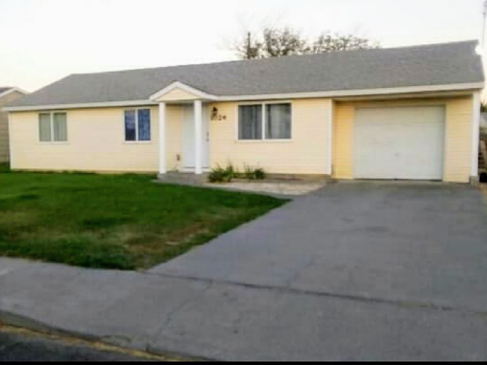 1st image of 1024 Northwest Ln