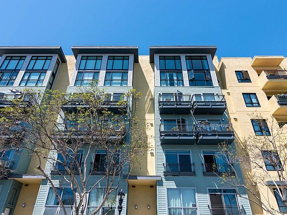 3rd image of 889 Date St Unit 544