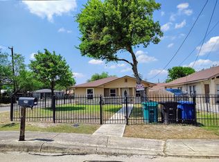 295 Riverdale Dr, San Antonio, TX 78228