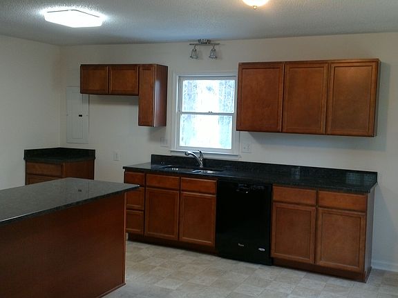 4th image of 2446 Michelle Dr
