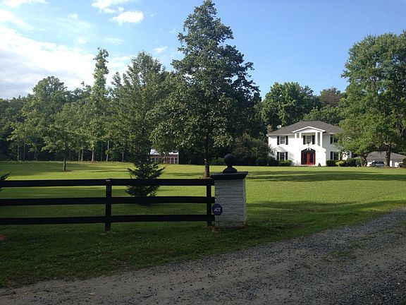 5th image of Shumate Ln
