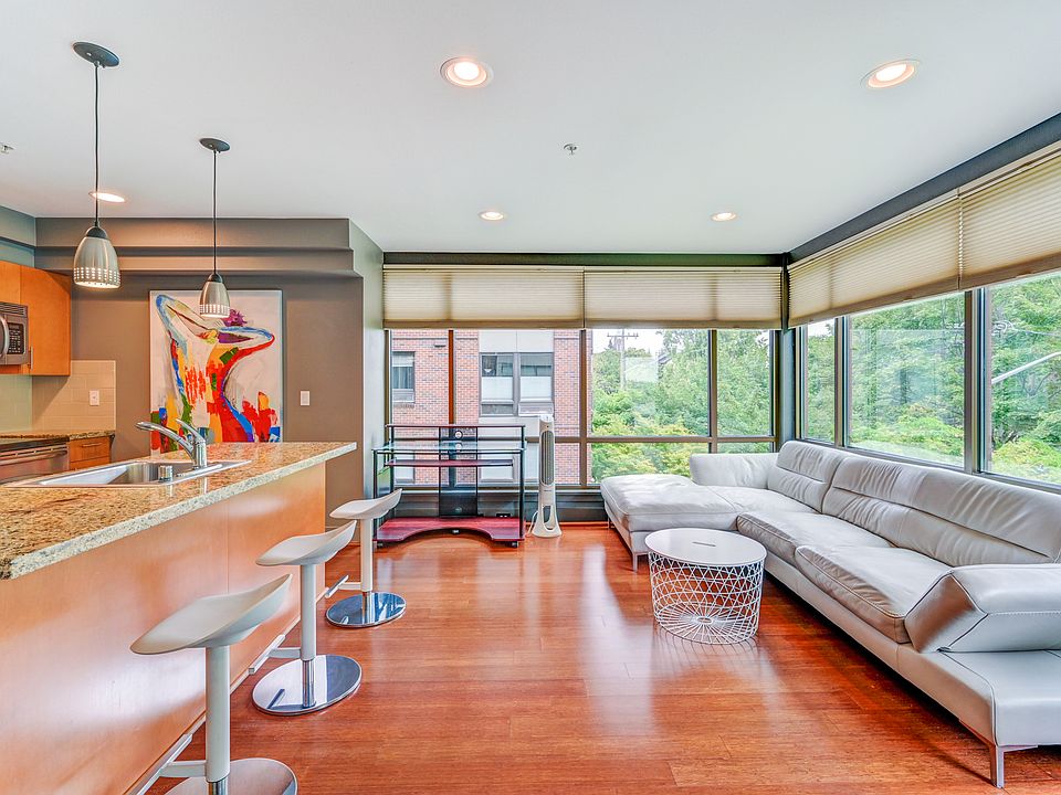 View: Kitchen/Living Room