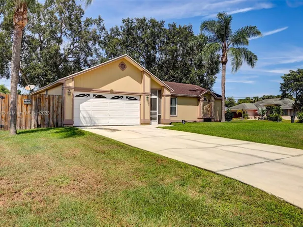 901 SW Gaitor Ave, Port Saint Lucie, FL 34953